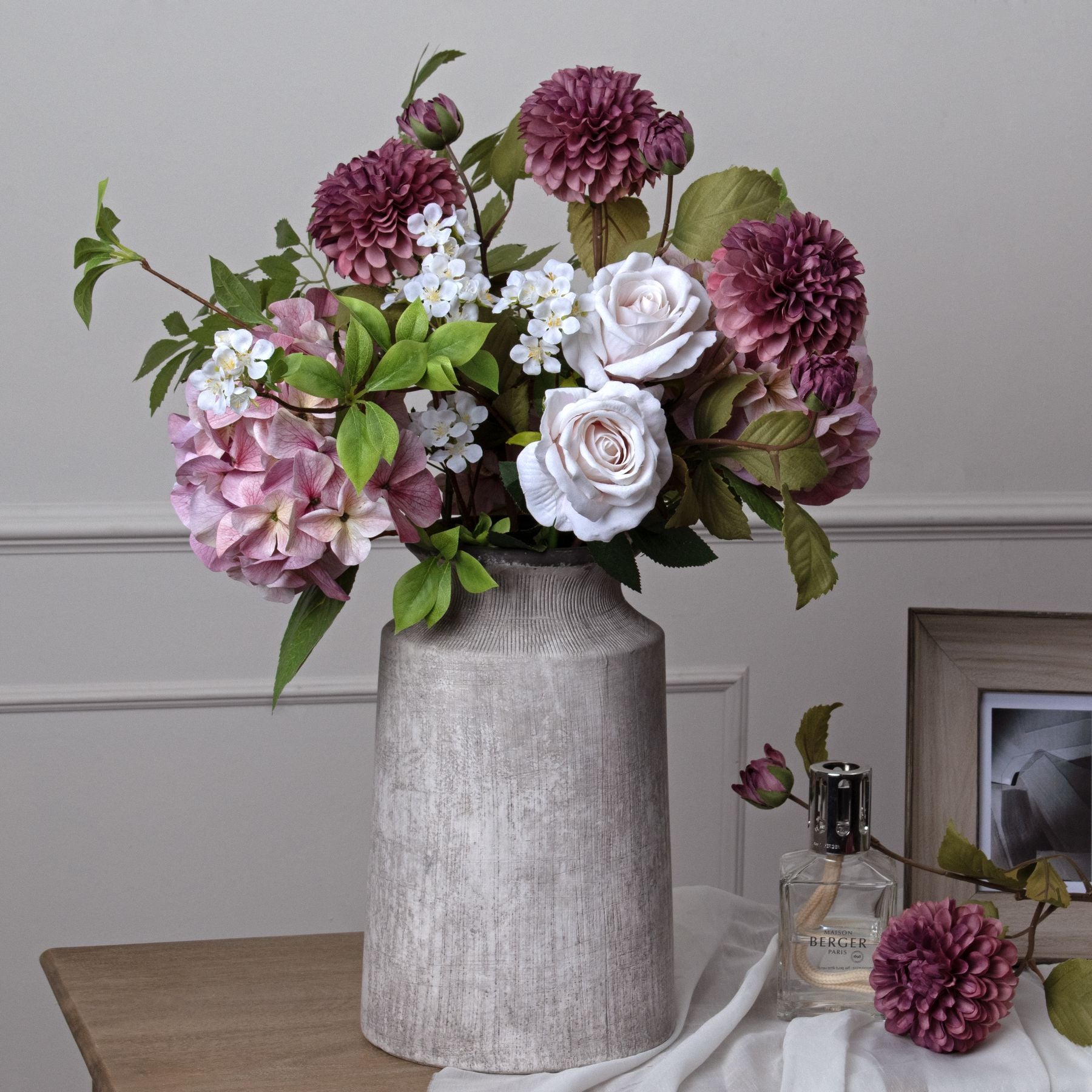 Bloomville Ceramic Urn Vase