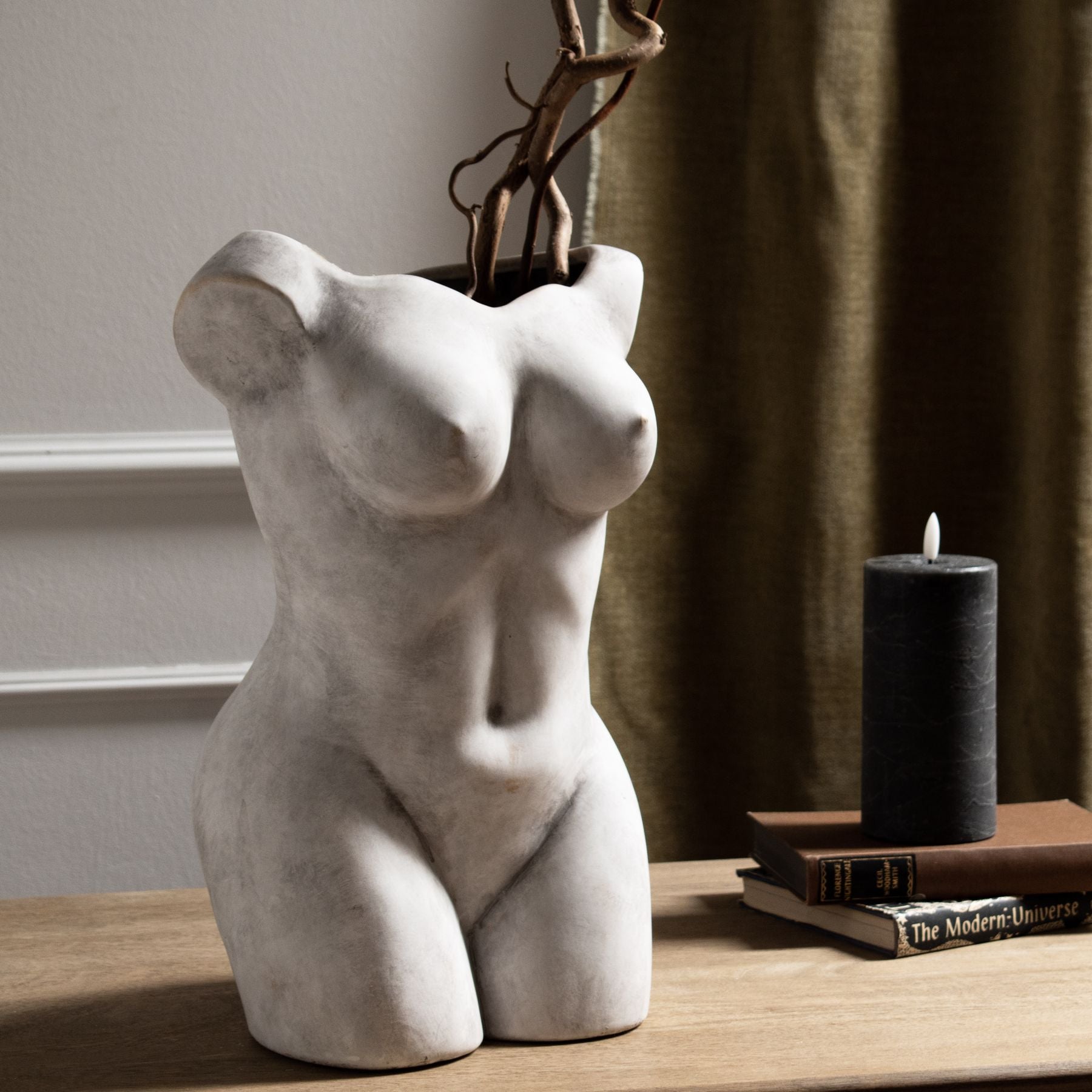 Atelier Sculptural Figure Vase – view 4