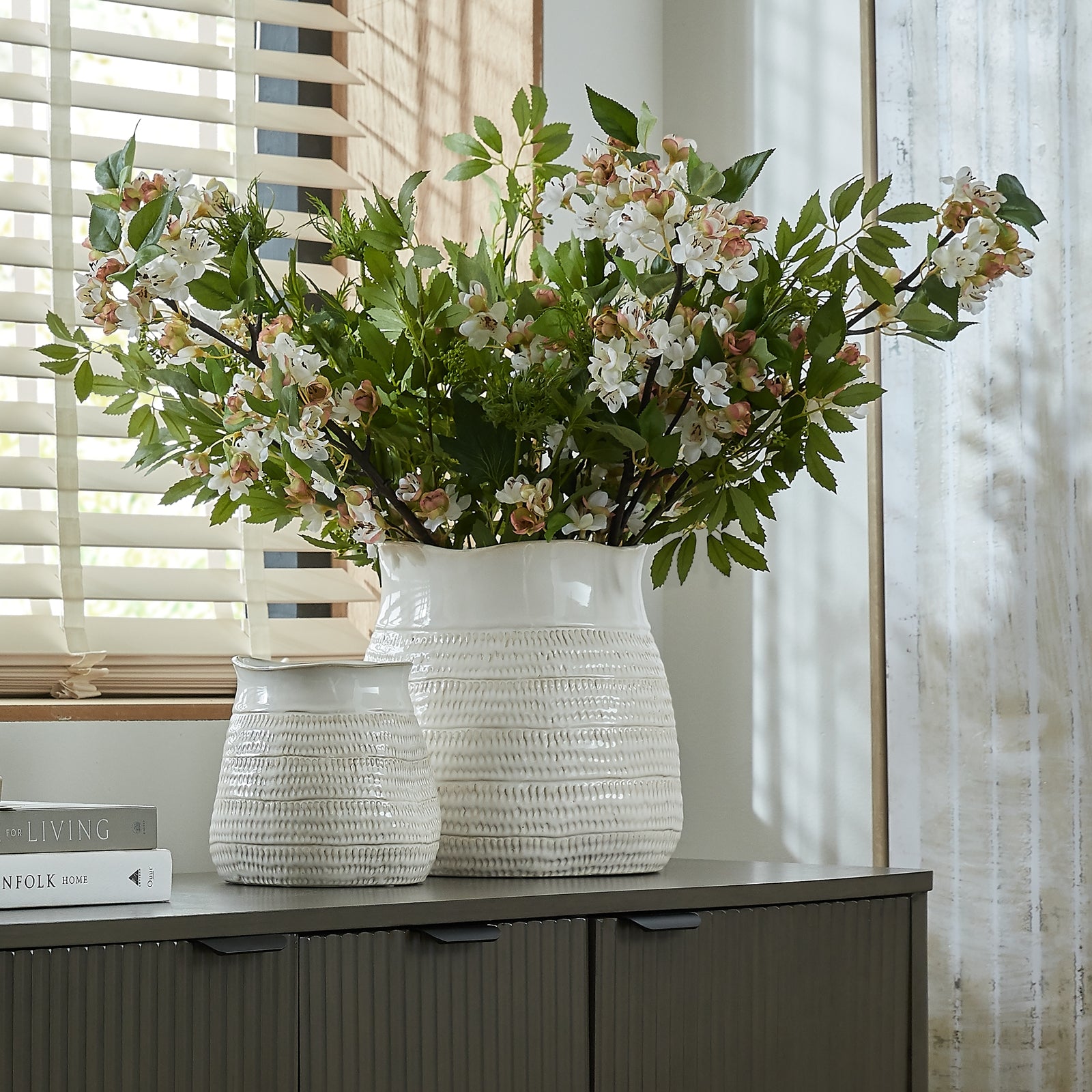 Tava Wide Ceramic Vase