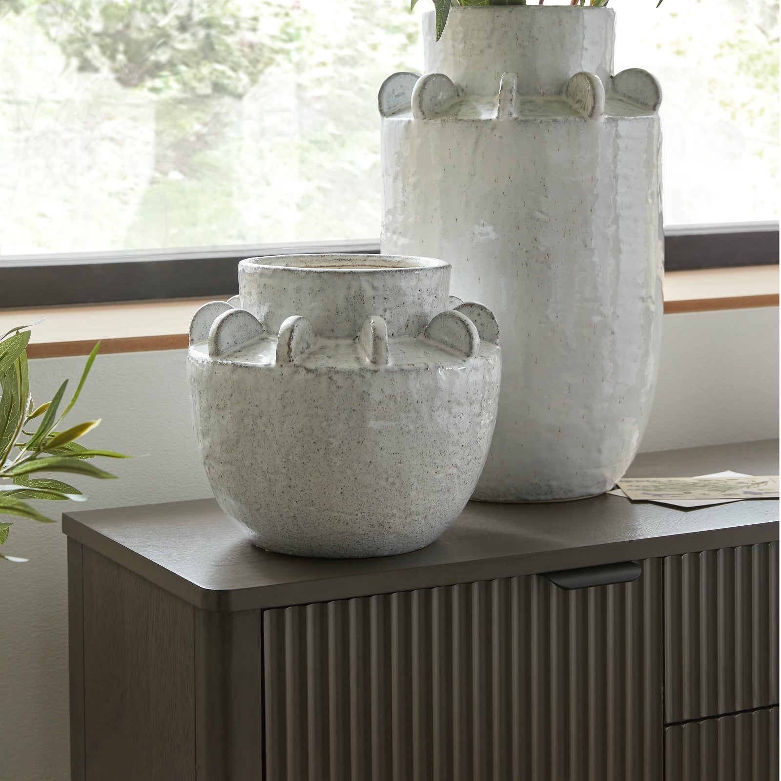 Dara Medium Ceramic Vase
