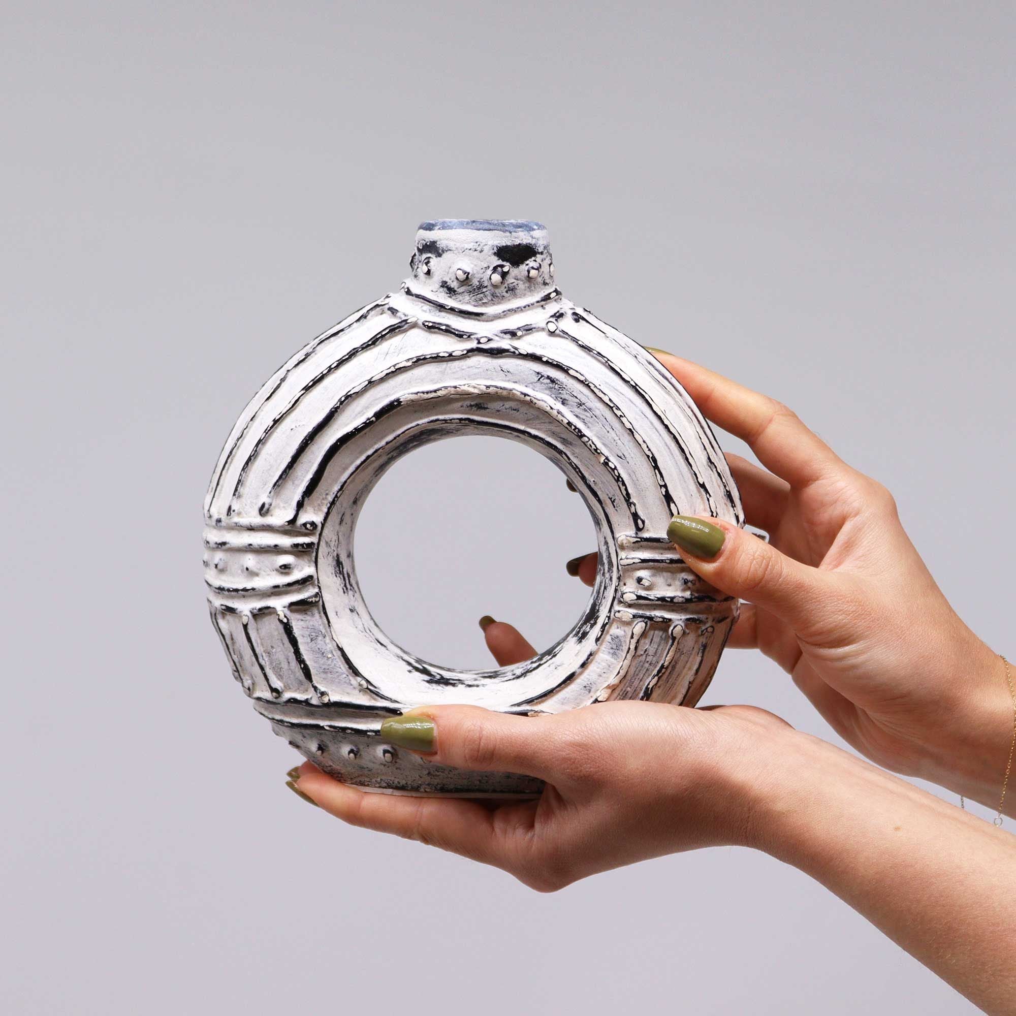 Oval Donut Small Ceramic Round Donut Vase
